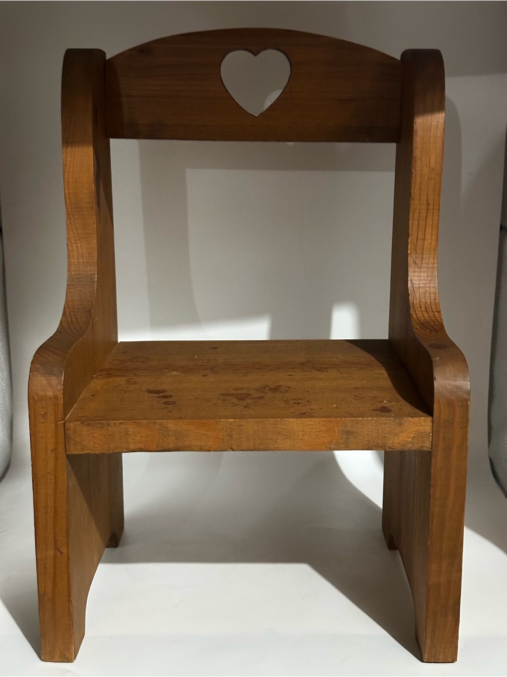 Wooden Heart-Back Accent doll Chair in Warm Honey Brown